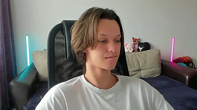 Ostin meow online show from 05.18.26