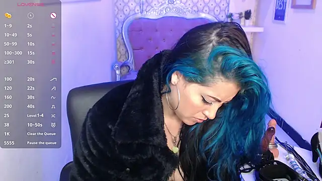 scarleth blue online show from 02.11.25