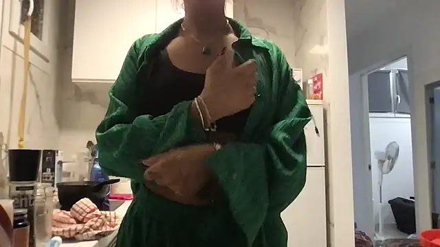 Snapshot of ScarlettMadii chatting on 12.03.24 ScarlettMadii online show from 12.03.24