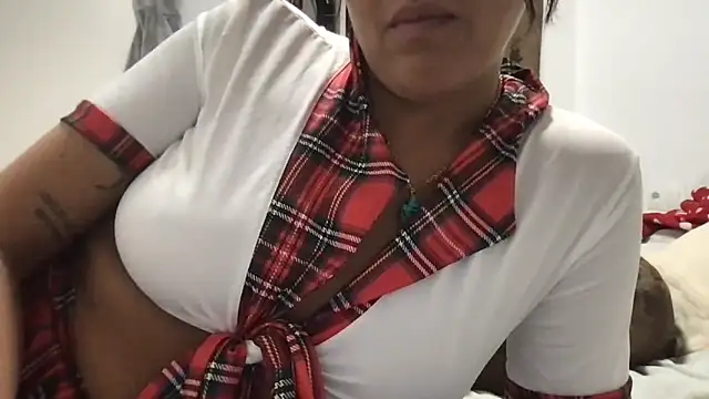 Snapshot of ScarlettMadii chatting on 12.04.24 ScarlettMadii online show from 12.04.24