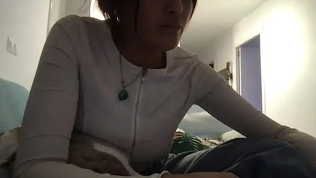 Snapshot of ScarlettMadii chatting on 12.06.24 ScarlettMadii online show from 12.06.24