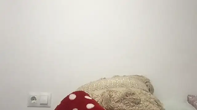 Snapshot of ScarlettMadii chatting on 12.20.24 ScarlettMadii online show from 12.20.24