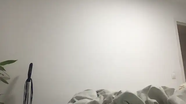 Snapshot of ScarlettMadii chatting on 12.24.24 ScarlettMadii online show from 12.24.24