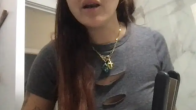 Snapshot of ScarlettMadii chatting on 01.29.25 ScarlettMadii online show from 01.29.25