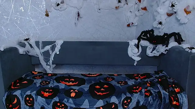 sofiaa here online show from 10.20.25