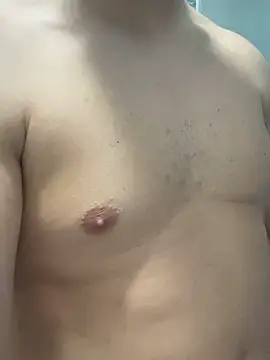 Tratto bianco002 online show from 12.17.24