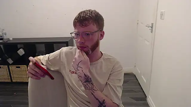 PrettyGinger online show from 12.04.24