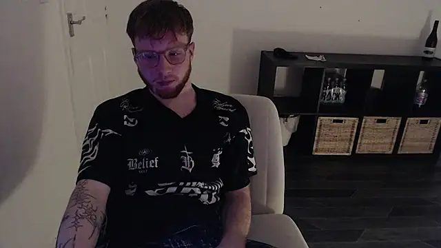 PrettyGinger online show from 01.05.25