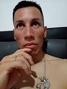 FlacoDani online show from 10.24.25