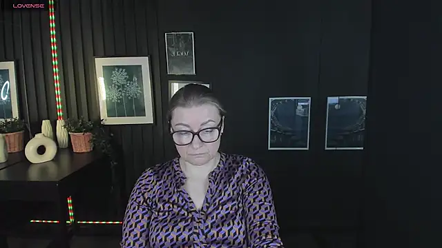 AlexandraKind online show from 03.07.25