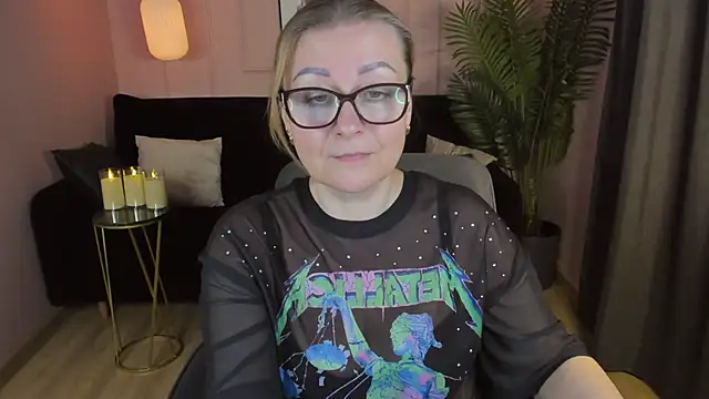 AlexandraKind online show from 03.12.25