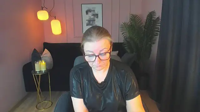 AlexandraKind online show from 03.17.25