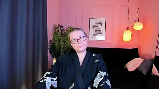 AlexandraKind online show from 12.13.25