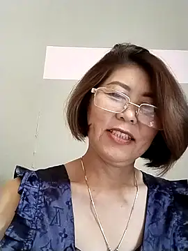 Baby-tits2024 online show from 03.18.25