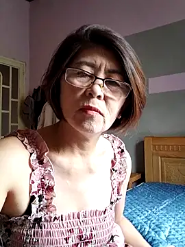 Baby-tits2024 online show from 09.09.25