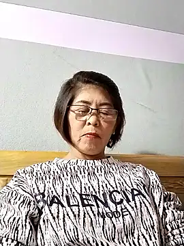 Baby-tits2024 online show from 09.13.25