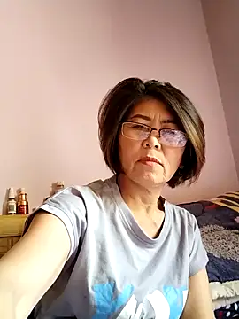 Baby-tits2024 online show from 09.15.25