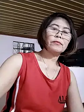 Baby-tits2024 online show from 09.18.25