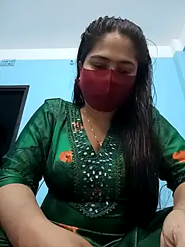 Snapshot of Magical_Girl- chatting on 12.30.24 Magical Girl- online show from 12.30.24