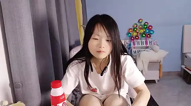 Lena-yyds online show from 02.22.25