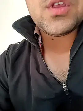 Snapshot of smartboy010101 chatting on 11.18.25 smartboy010101 online show from 11.18.25