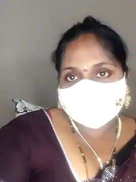 Sexy Radhikaa online show from 03.10.25