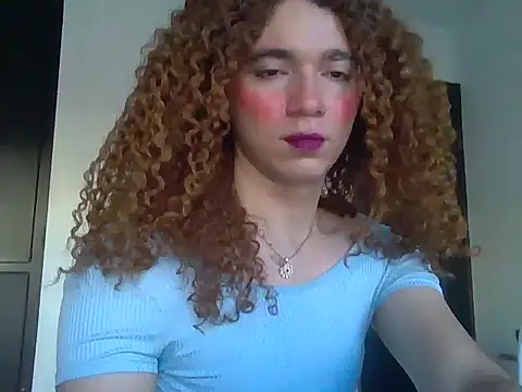 Snapshot of CELESSTESeductora chatting on 01.12.25 CELESSTESeductora online show from 01.12.25