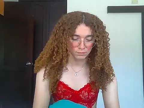 Snapshot of CELESSTESeductora chatting on 01.22.25 CELESSTESeductora online show from 01.22.25