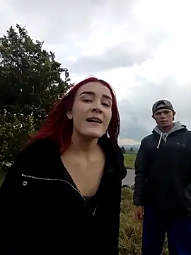 laura arias018 online show from 11.19.25