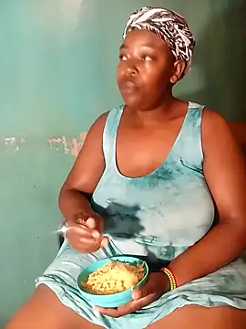 curvyloneah75 online show from 03.10.25