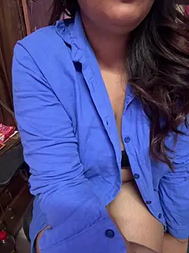 Snapshot of _nishalove19 chatting on 11.08.25 nishalove19 online show from 11.08.25