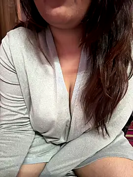 Snapshot of _nishalove19 chatting on 11.20.25 nishalove19 online show from 11.20.25