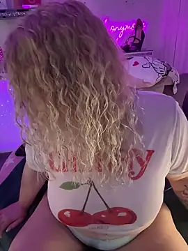 CurvyAnonymousGirl89 online show from 04.07.26