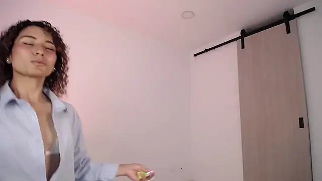 varenkaivanova 22 online show from 09.21.25