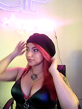 Snapshot of Naomy_veracruz_ chatting on 02.24.25 Naomy veracruz online show from 02.24.25