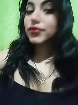 Snapshot of Naomy_veracruz_ chatting on 11.19.25 Naomy veracruz online show from 11.19.25