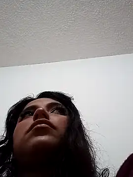 Snapshot of Naomy_veracruz_ chatting on 12.21.25 Naomy veracruz online show from 12.21.25