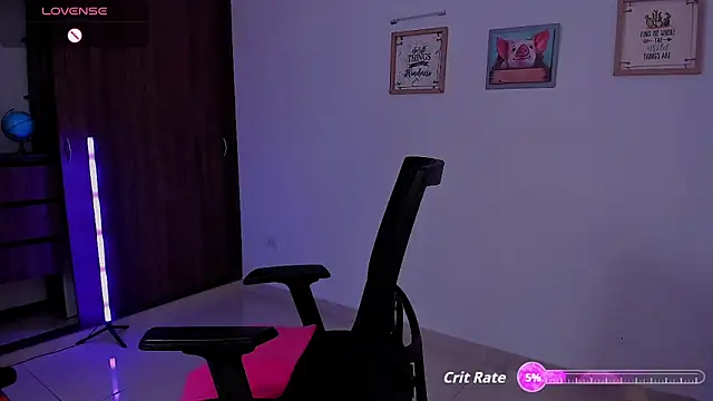 Snapshot of khris_boobs chatting on 12.14.25 khris boobs online show from 12.14.25