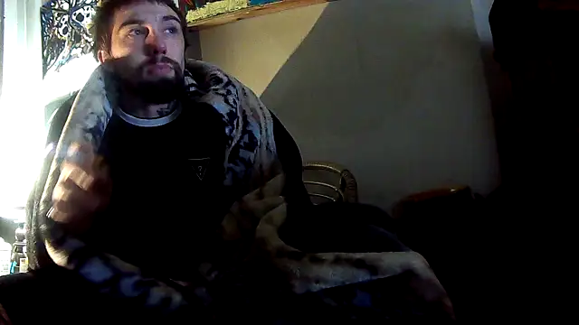 Snapshot of Fuckboy4public chatting on 12.17.24 Fuckboy4public online show from 12.17.24