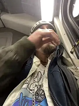 Snapshot of Fuckboy4public chatting on 01.17.25 Fuckboy4public online show from 01.17.25