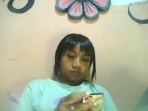 Snapshot of Fariana01 chatting on 12.06.24 Fariana01 online show from 12.06.24