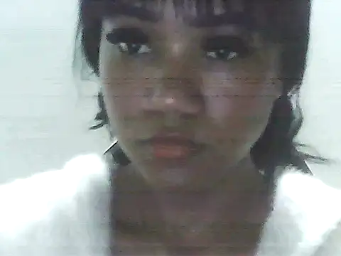 Snapshot of Fariana01 chatting on 05.02.26 Fariana01 online show from 05.02.26