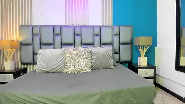 AshleyHill2 online show from 02.22.25