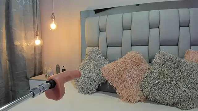 AshleyHill2 online show from 10.16.25