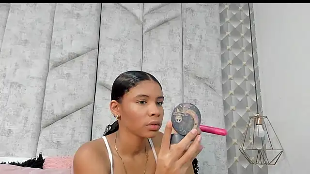 AshleyHill2 online show from 12.14.25