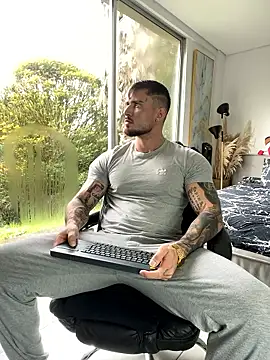 DimitriSullivan  online show from 01.15.26