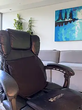 DimitriSullivan  online show from 04.20.26