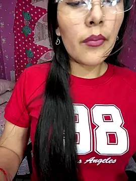 Snapshot of Velyn_18 chatting on 12.03.25 Velyn 18 online show from 12.03.25