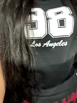 Snapshot of Velyn_18 chatting on 12.05.25 Velyn 18 online show from 12.05.25