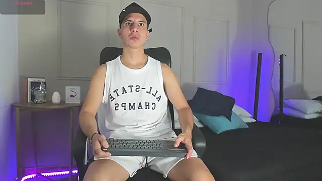 Snapshot of -Bruno-Bs chatting on 01.07.25 -Bruno-Bs online show from 01.07.25